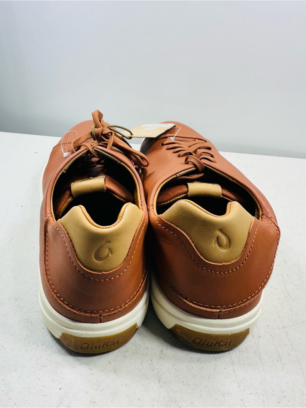 OluKai Lae‘ahi Lī ‘Ili Men’s Waterproof Leather Sneakers Kukui Brown 11.5 US - Picture 4 of 6